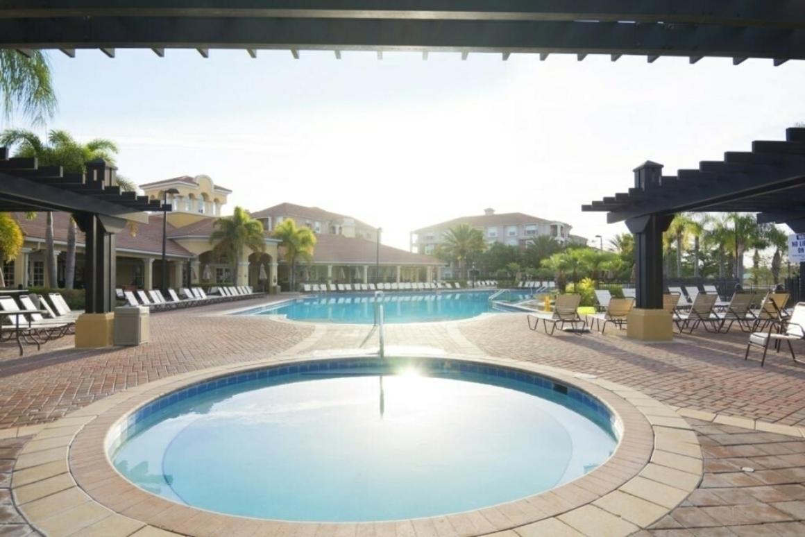 אורלנדו Modern Vacation Apartment With A Lake View At Vista Cay Resort Vc4816 מראה חיצוני תמונה