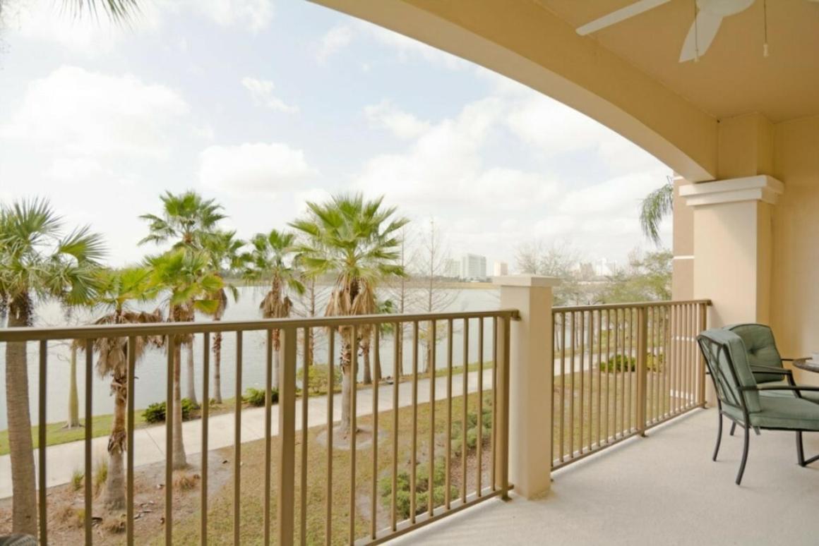 אורלנדו Modern Vacation Apartment With A Lake View At Vista Cay Resort Vc4816 מראה חיצוני תמונה