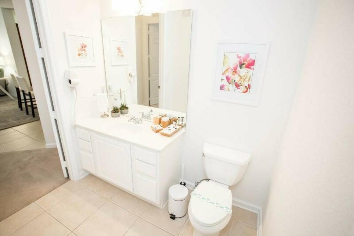 אורלנדו Modern Vacation Apartment With A Lake View At Vista Cay Resort Vc4816 מראה חיצוני תמונה